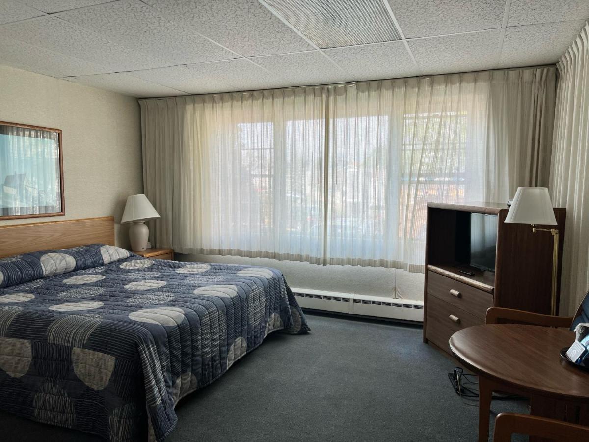 Shoreline Inn Ґранд-Марей Екстер'єр фото